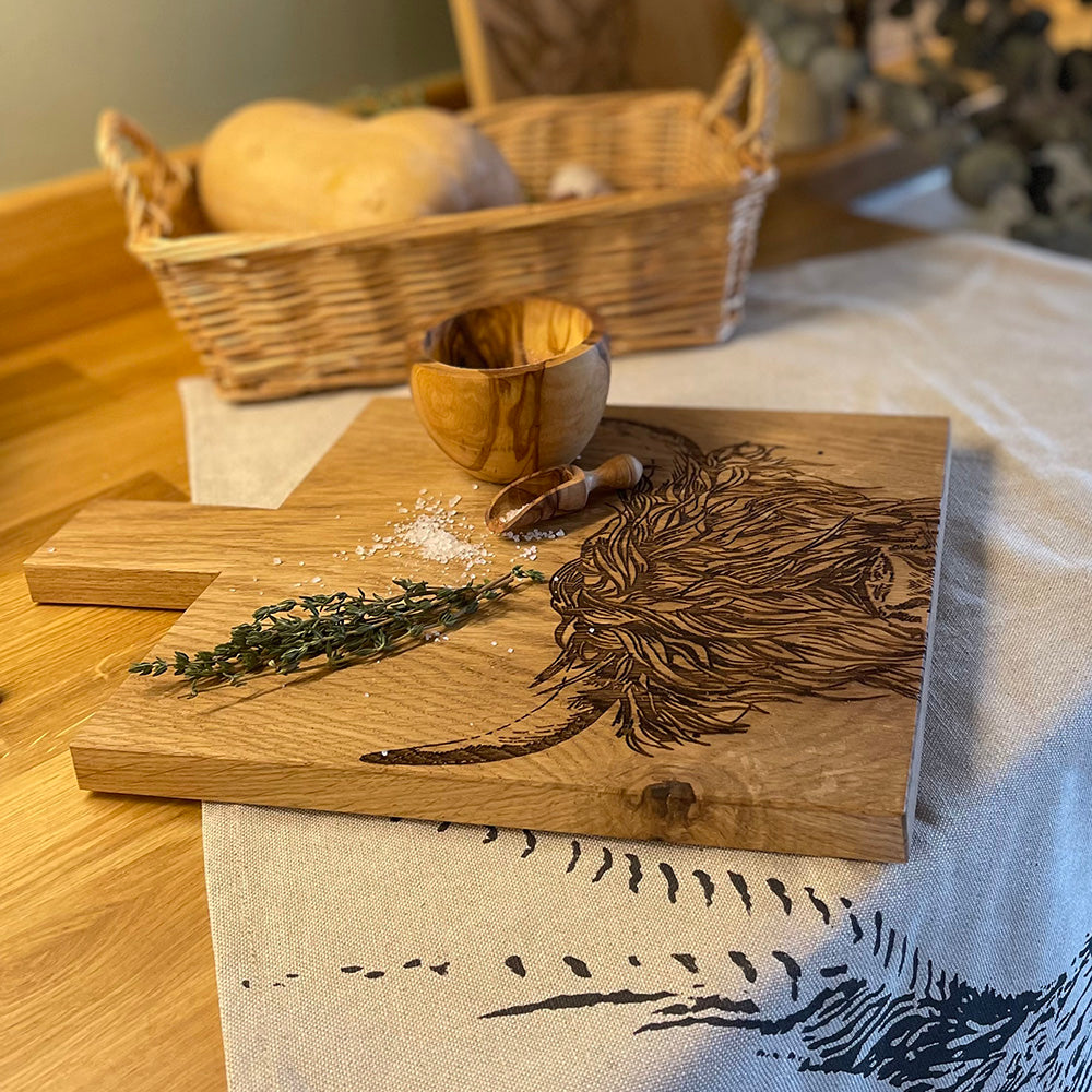 Oak Paddle - Medium - Highland Cow